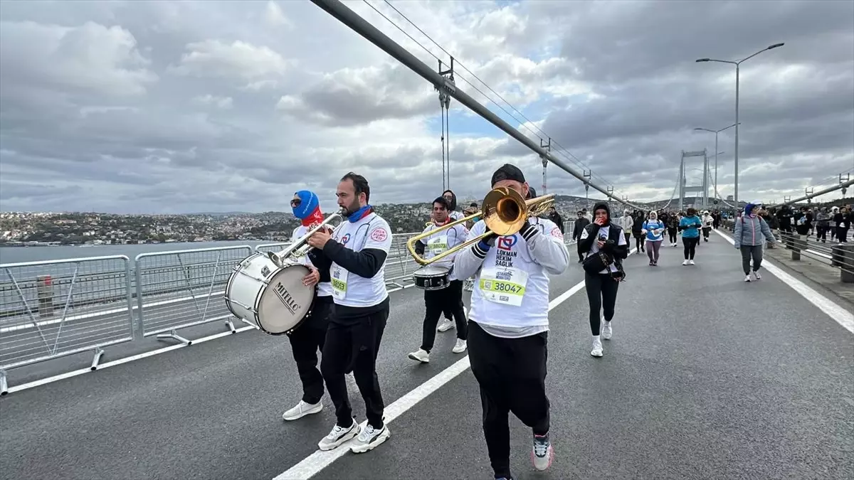 46. İstanbul Maratonu’ndaki halk koşusunda Filistin’e destek