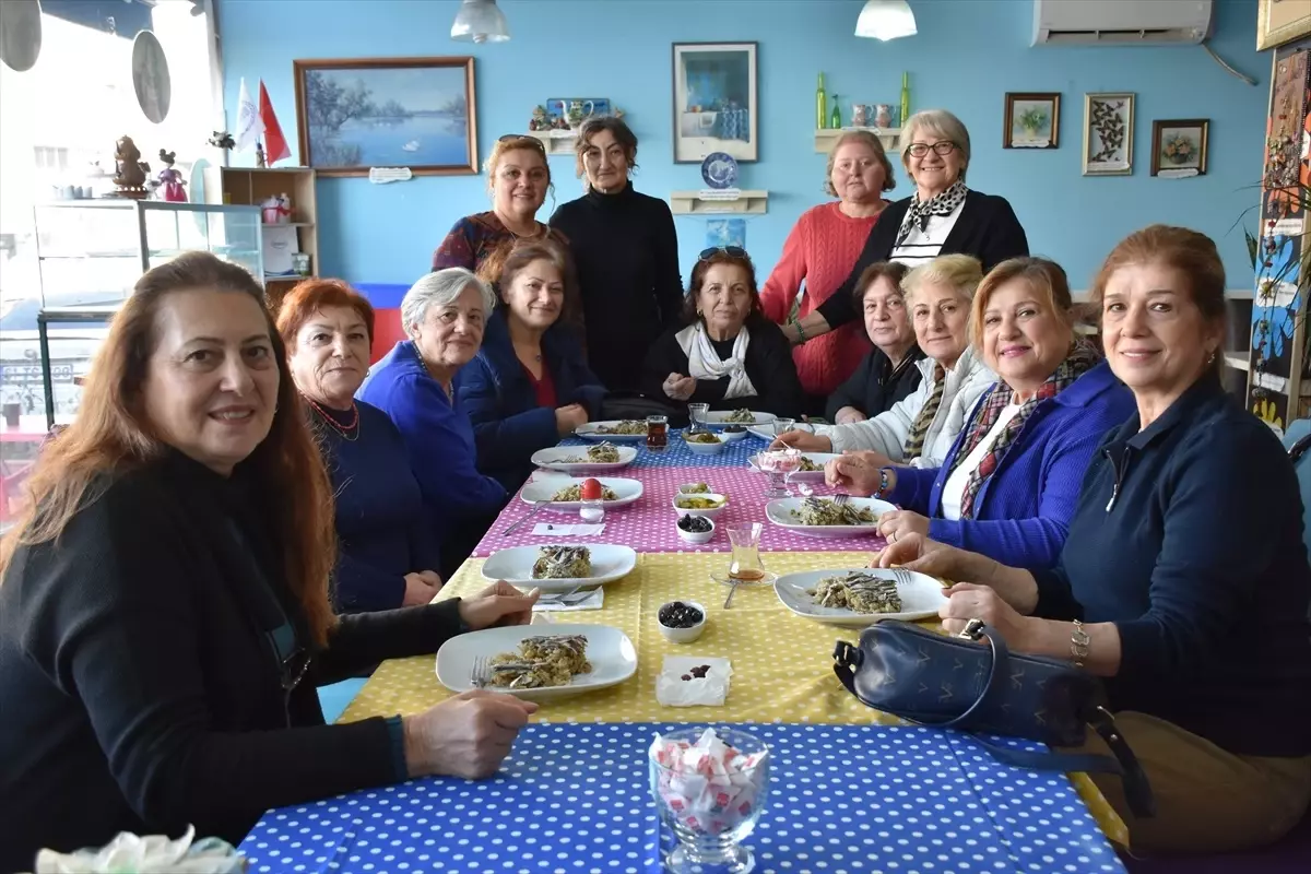 Özel Bireyler, Engelli Kafede Yemek Yapıyor